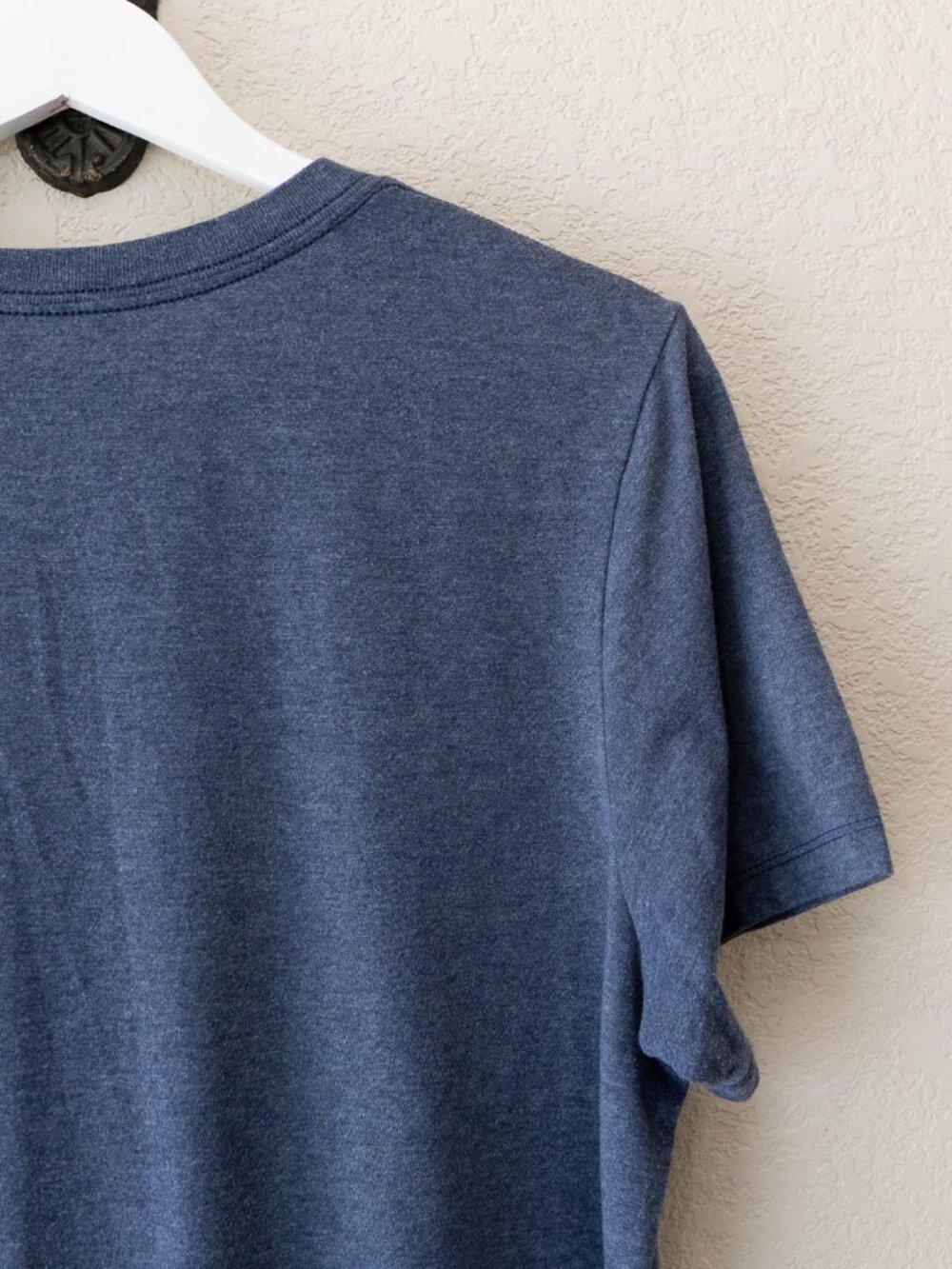 The North Face Women's Navy Logo Crew T-Shirt - Picture 10 of 13